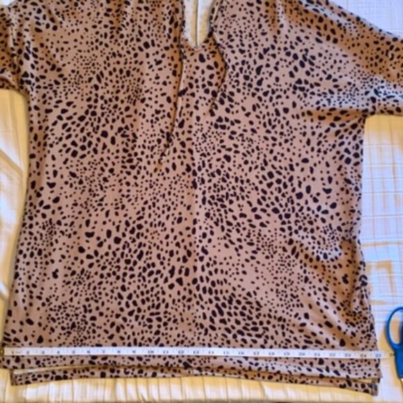 👖Texas True Threads Brooke 🐾 Leopard Hoodie, Pre-Owned, Sz XL 👢 - Picture 12 of 14